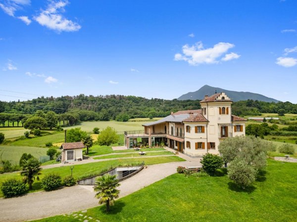 casa indipendente in vendita a Rivoli
