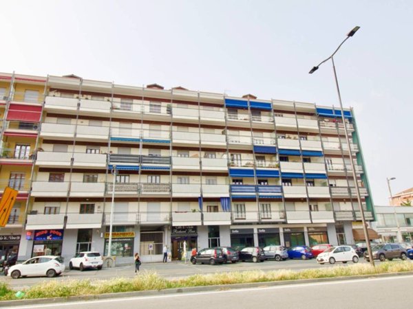 appartamento in vendita a Rivoli in zona Cascine Vica