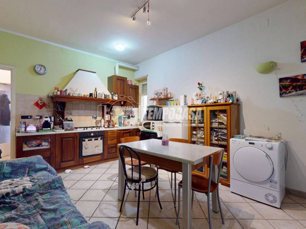 appartamento in vendita a Rivoli in zona Cascine Vica