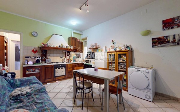 appartamento in vendita a Rivoli in zona Cascine Vica