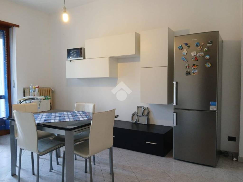 appartamento in vendita a Rivoli in zona Cascine Vica