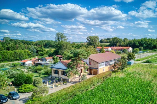 casa indipendente in vendita a Rivoli in zona Bruere