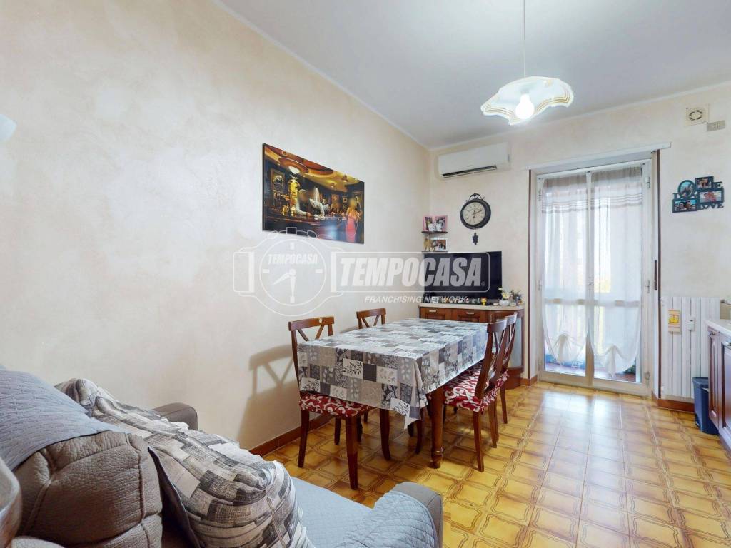 appartamento in vendita a Rivoli in zona Cascine Vica