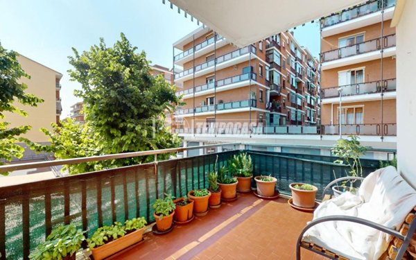 appartamento in vendita a Rivoli in zona Cascine Vica