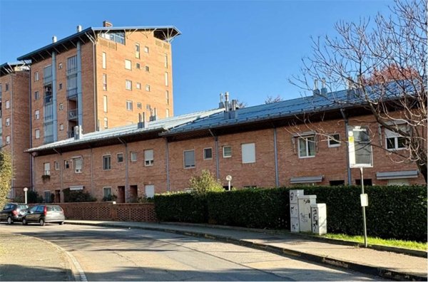 casa indipendente in vendita a Rivoli in zona Cascine Vica