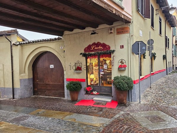negozio in vendita a Rivoli