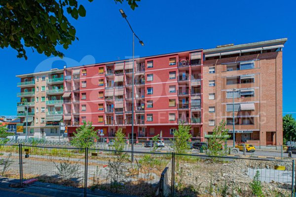 appartamento in vendita a Rivoli in zona Cascine Vica