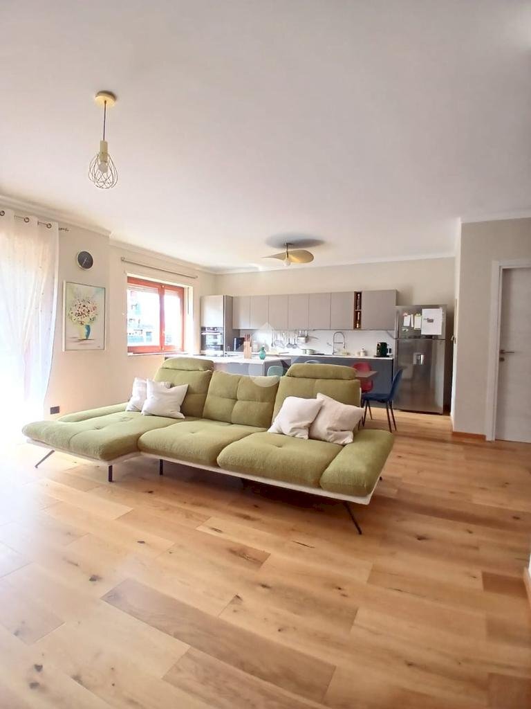 appartamento in vendita a Rivoli in zona Cascine Vica