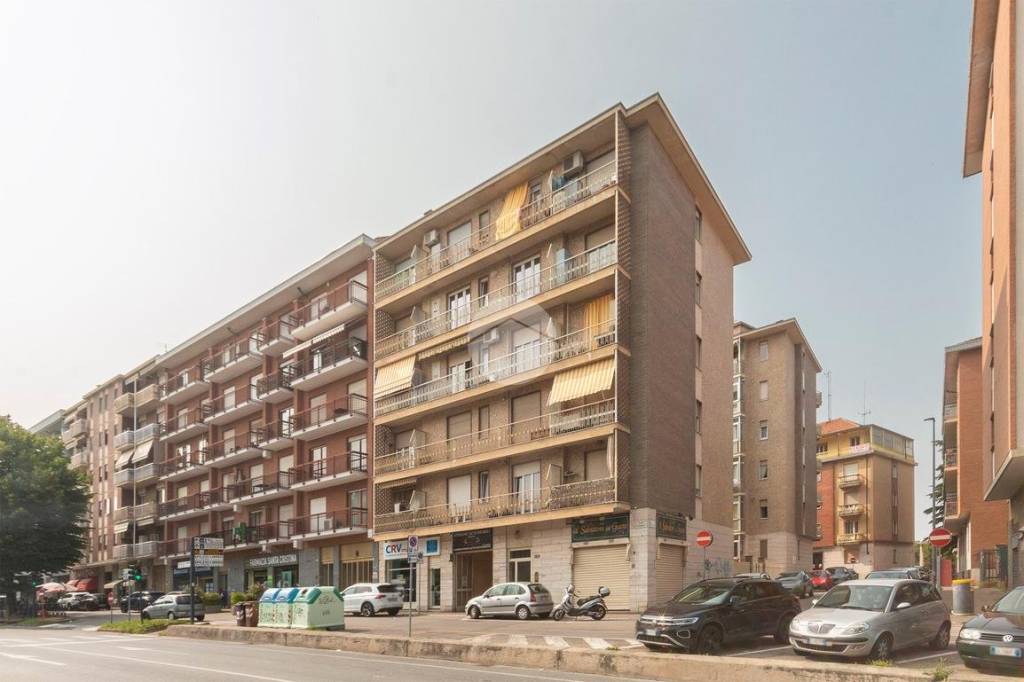 appartamento in vendita a Rivoli in zona Cascine Vica