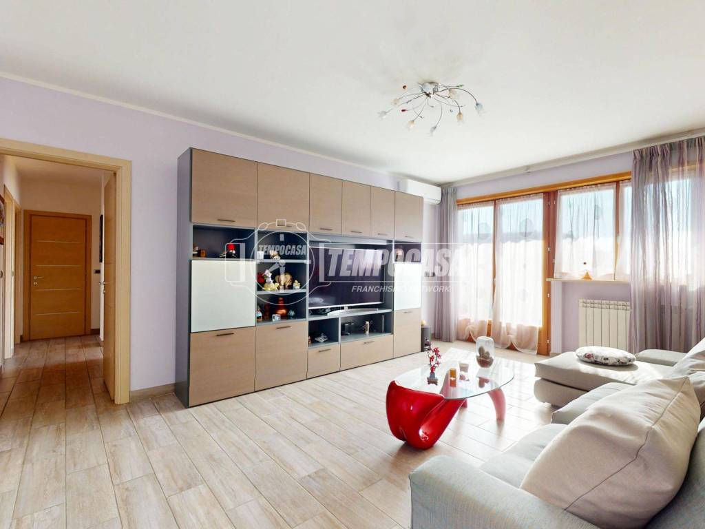 appartamento in vendita a Rivoli in zona Cascine Vica