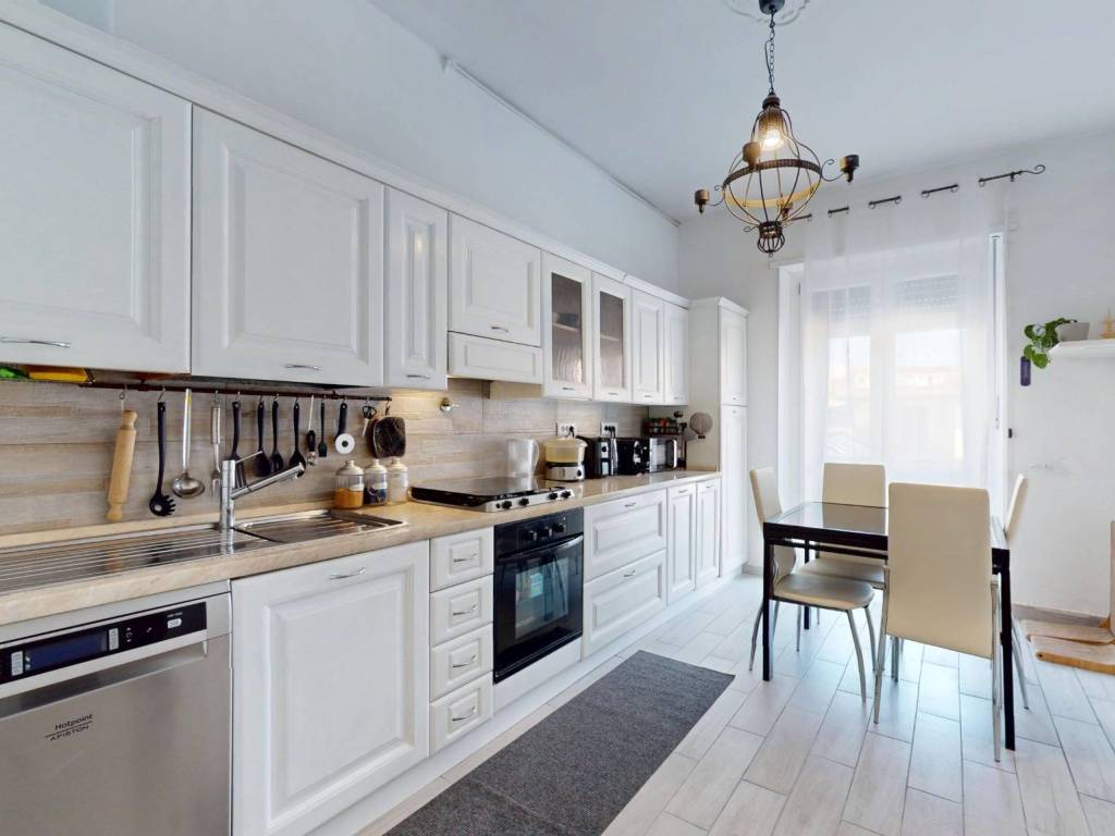 appartamento in vendita a Rivoli in zona Cascine Vica