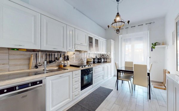 appartamento in vendita a Rivoli in zona Cascine Vica