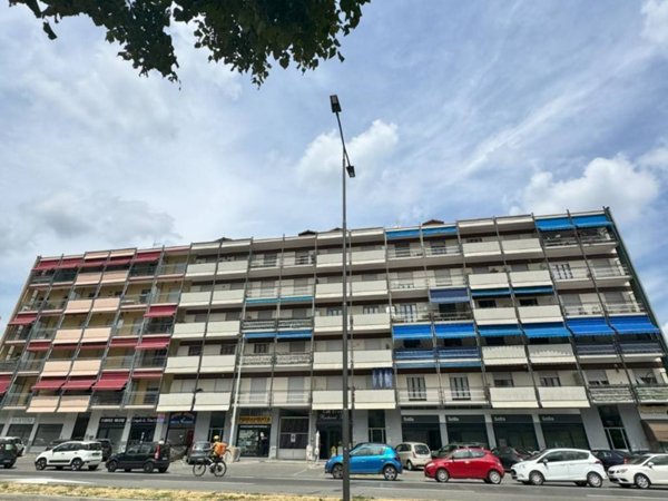 appartamento in vendita a Rivoli in zona Cascine Vica