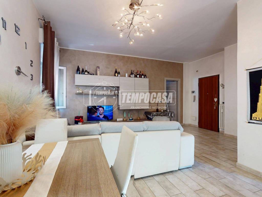 appartamento in vendita a Rivoli in zona Cascine Vica