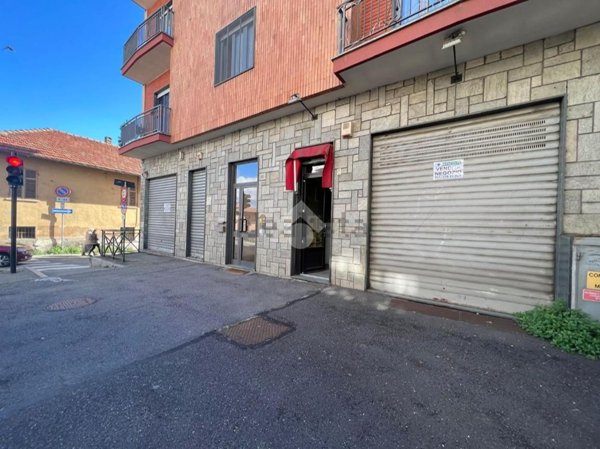 locale commerciale in vendita a Rivoli