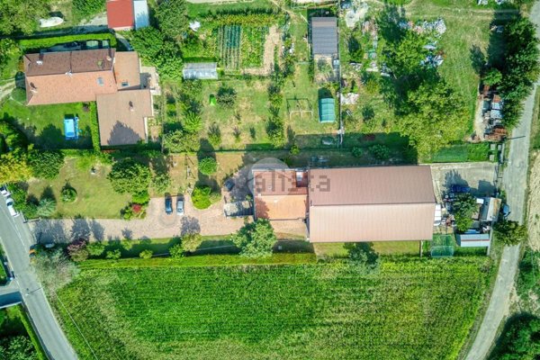 casa indipendente in vendita a Rivoli in zona Bruere
