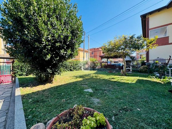 casa indipendente in vendita a Rivoli