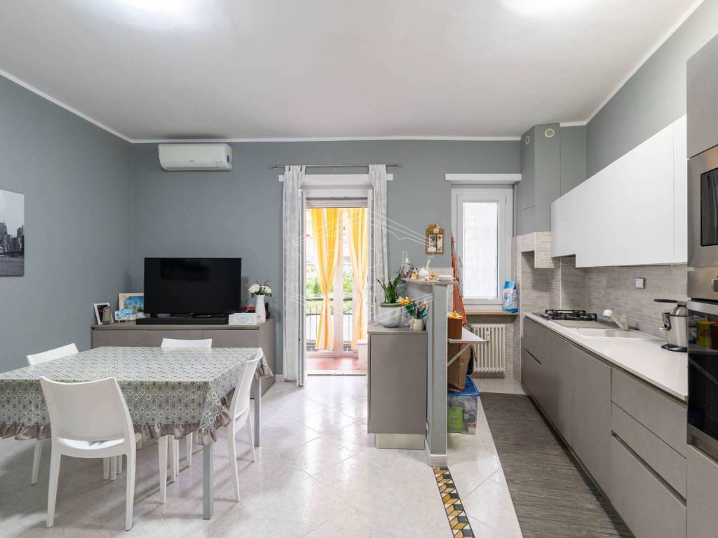 appartamento in vendita a Rivoli in zona Bruere