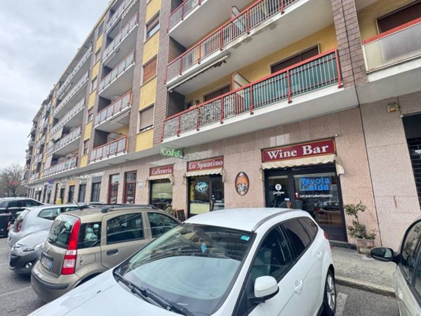 negozio in vendita a Rivoli