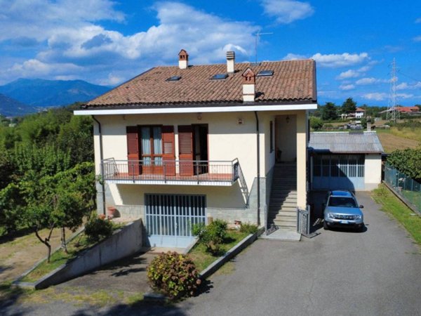 casa indipendente in vendita a Rivoli