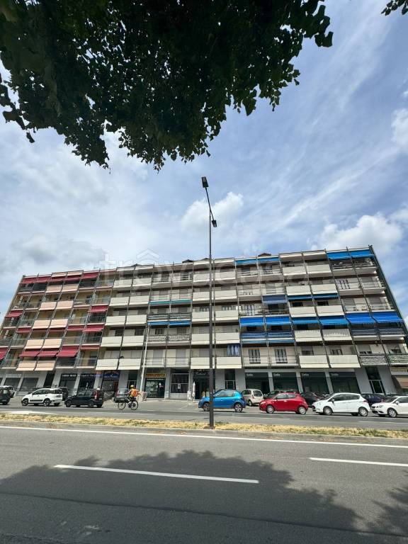 appartamento in vendita a Rivoli in zona Cascine Vica