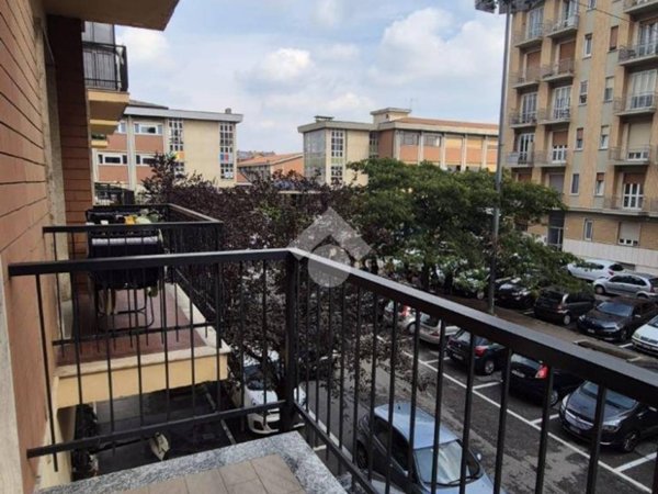 appartamento in vendita a Rivoli in zona Cascine Vica