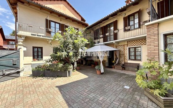 casa indipendente in vendita a Rivoli