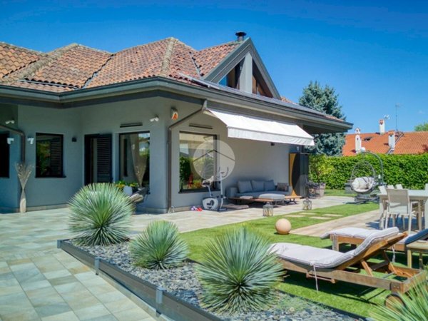casa indipendente in vendita a Rivoli