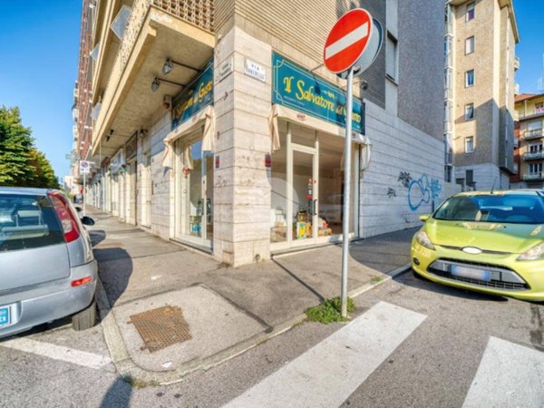 negozio in vendita a Rivoli