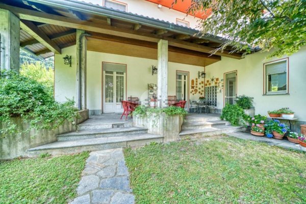 casa indipendente in vendita a Rivoli