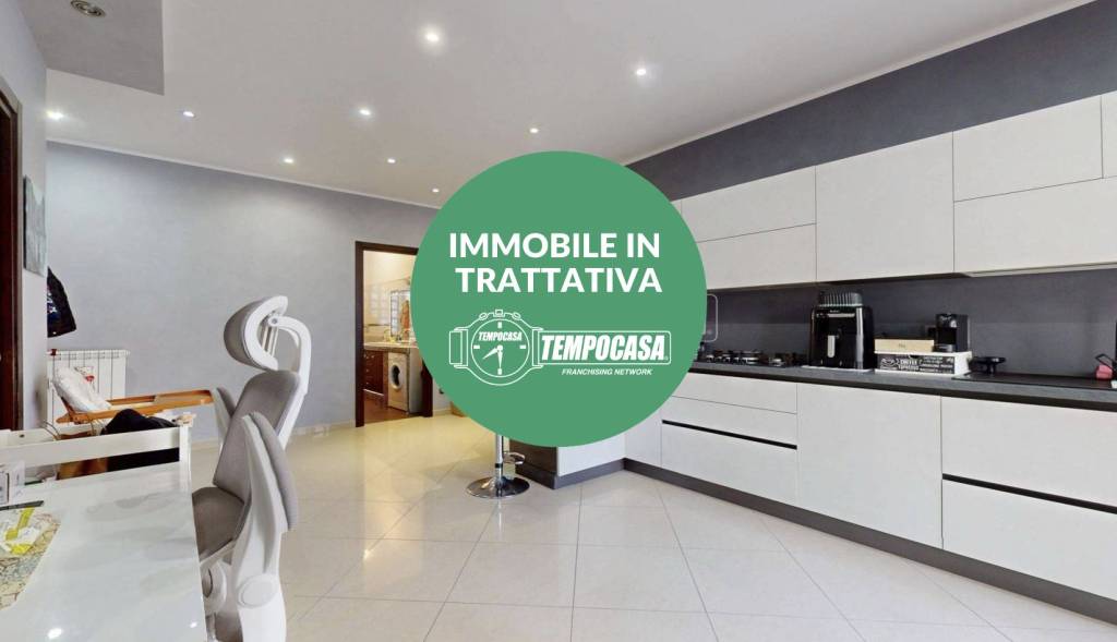 appartamento in vendita a Rivoli in zona Cascine Vica