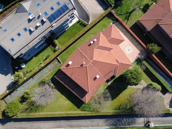 casa indipendente in vendita a Rivoli