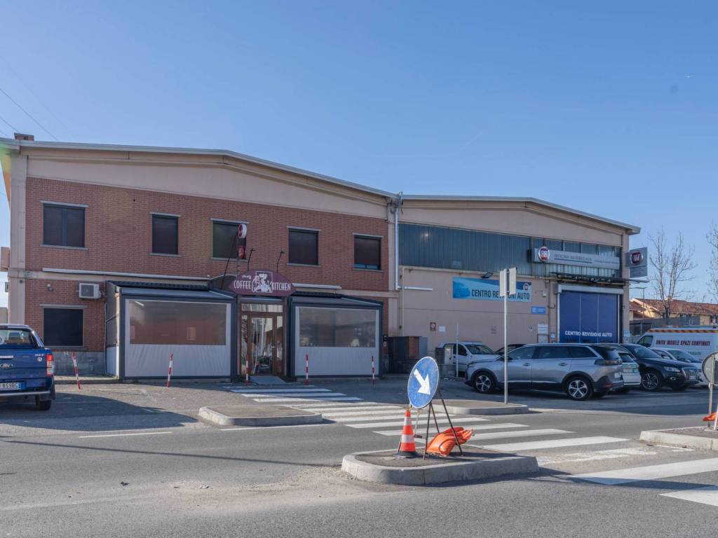 ufficio in vendita a Rivoli in zona Cascine Vica