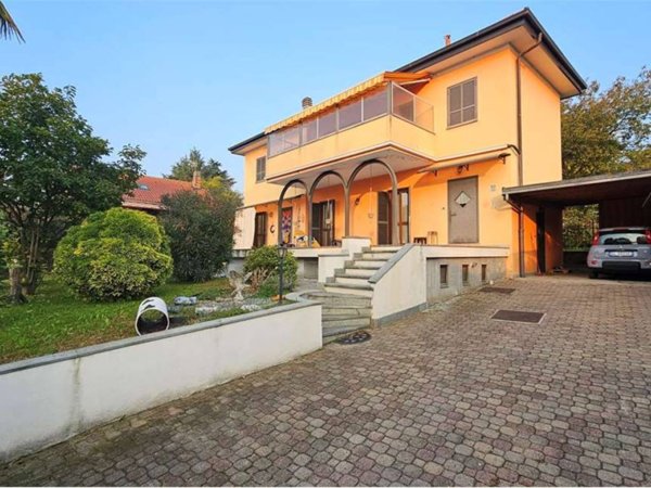 casa indipendente in vendita a Rivoli