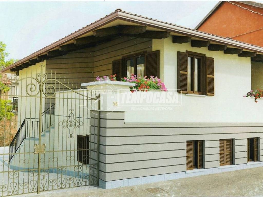 casa indipendente in vendita a Rivoli in zona Cascine Vica