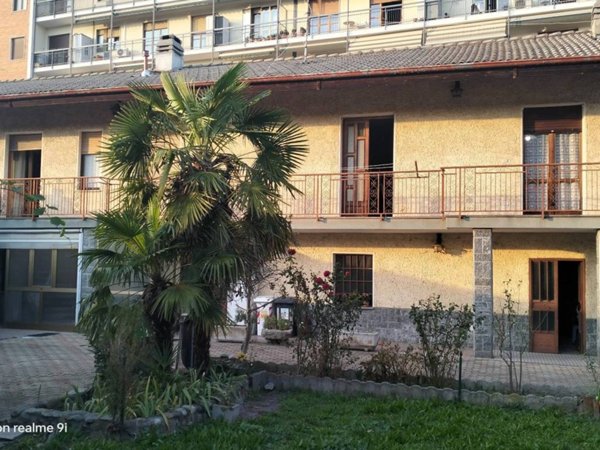 casa indipendente in vendita a Rivoli