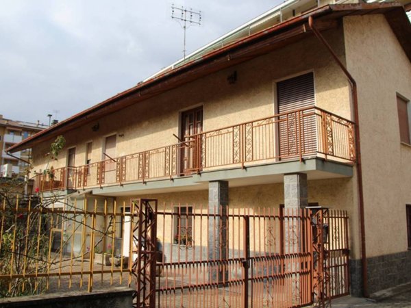 casa indipendente in vendita a Rivoli