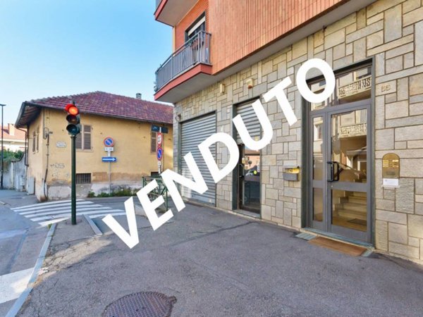 negozio in vendita a Rivoli
