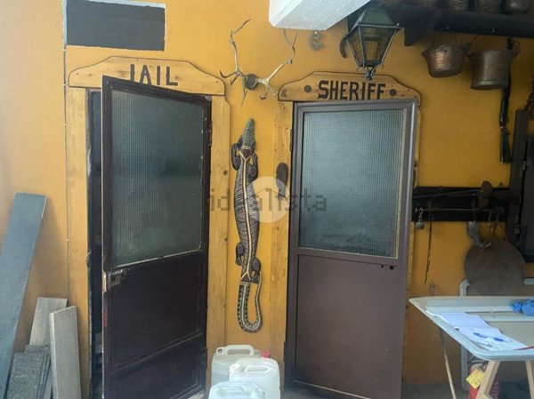 locale di sgombero in vendita a Rivoli