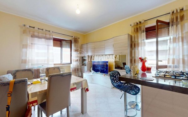 appartamento in vendita a Rivoli in zona Cascine Vica