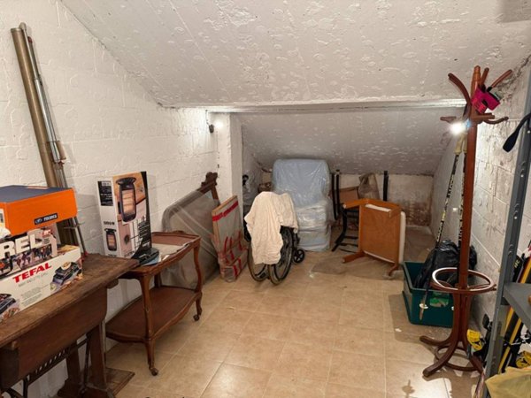 locale commerciale in vendita a Rivoli in zona Bruere