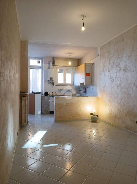 appartamento in vendita a Rivoli in zona Cascine Vica