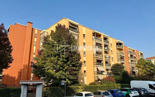 appartamento in vendita a Rivoli in zona Cascine Vica