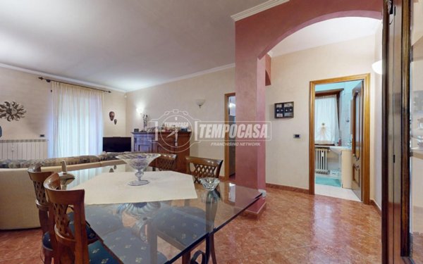 appartamento in vendita a Rivoli in zona Cascine Vica