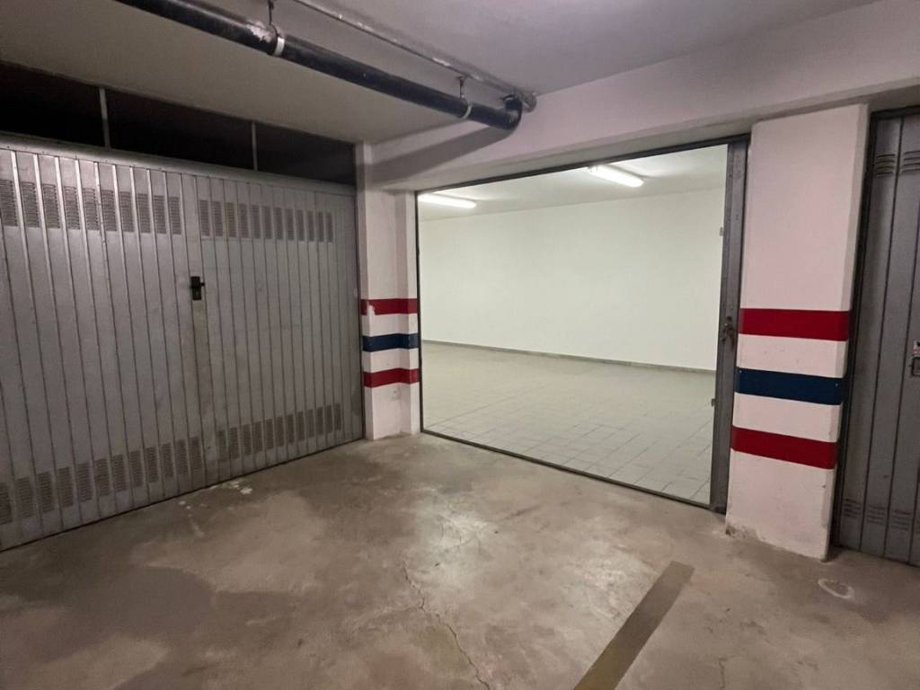 locale di sgombero in vendita a Rivoli