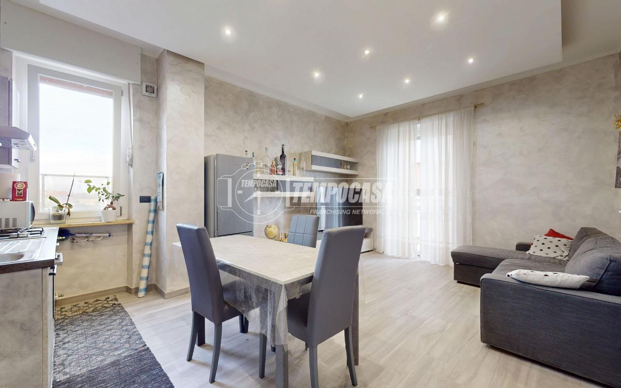 appartamento in vendita a Rivoli in zona Bruere