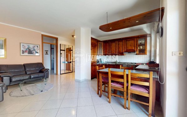 appartamento in vendita a Rivoli in zona Cascine Vica