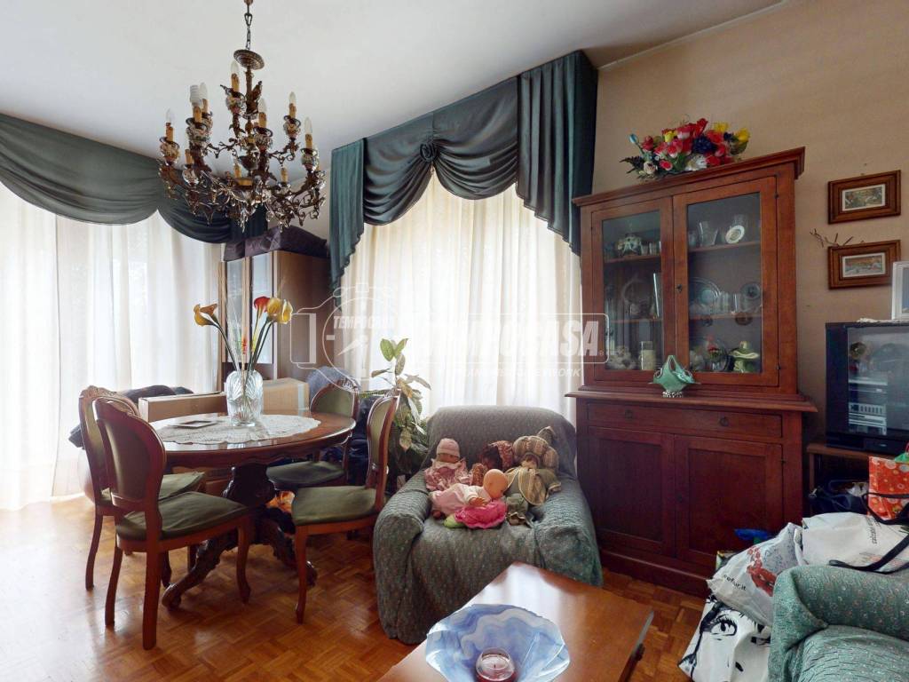 appartamento in vendita a Rivoli in zona Cascine Vica