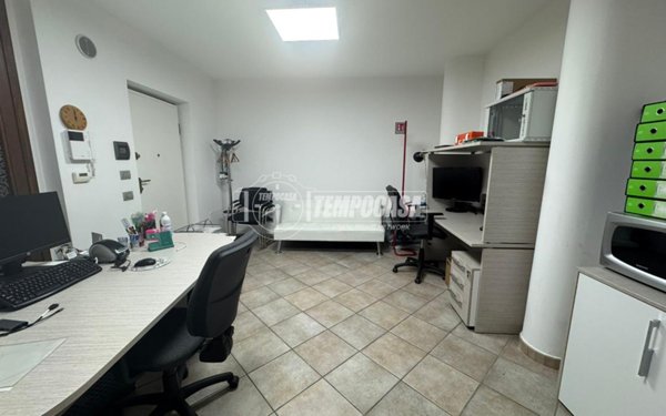 appartamento in vendita a Rivoli in zona Cascine Vica