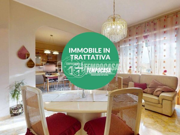 appartamento in vendita a Rivoli in zona Cascine Vica